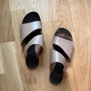ATP Atelier tan slide sandals . 38